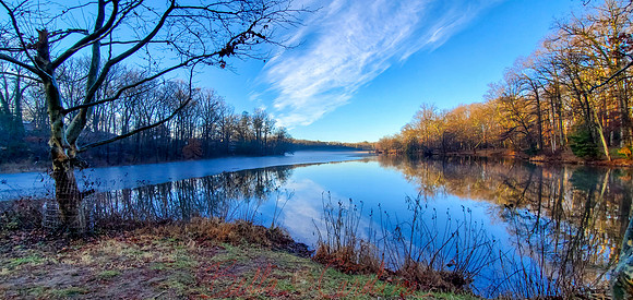 January Ice_GB Lake, 19x9